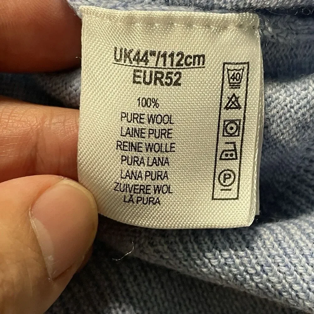Vintage Alan Paine Men’s V-Neck Sweater Vest Gray Merino Wool UK 44 EUR 52 US L